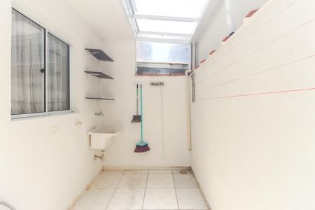 Casa de condomínio para alugar com 55m², 2 quartos e 1 vaga Casa de condomínio para alugar com 55m², 2 quartos e 1 vagaÁrea de Serviço