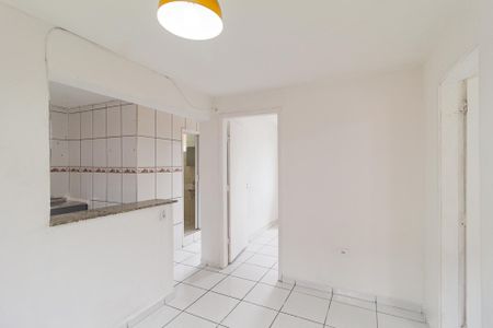 Sala de apartamento para alugar com 2 quartos, 43m² em Conjunto Habitacional Presidente Castelo Branco, Carapicuíba