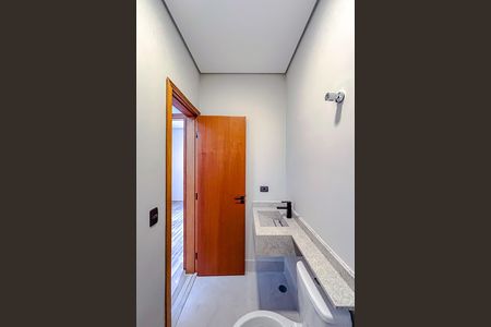 Casa à venda com 150m², 3 quartos e 2 vagasBanheiro
