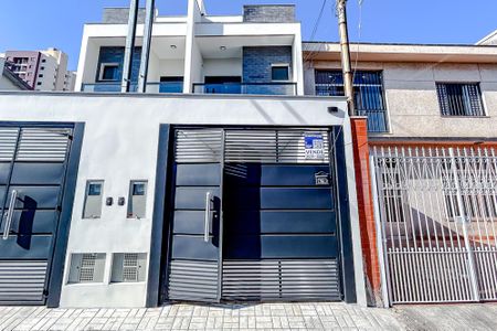 Casa à venda com 150m², 3 quartos e 2 vagasFachada com Plaquinha