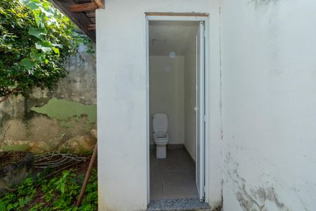 Casa à venda com 450m², 3 quartos e 5 vagasBanheiro Externo