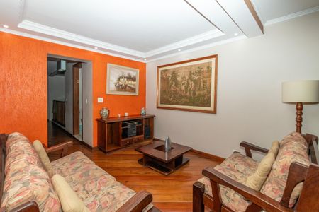 Casa à venda com 450m², 3 quartos e 5 vagasSala