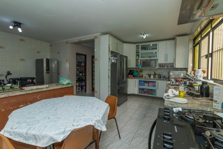 Casa à venda com 450m², 3 quartos e 5 vagasCozinha