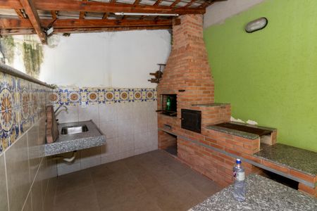 Casa à venda com 450m², 3 quartos e 5 vagasQuintal e Churrasqueira