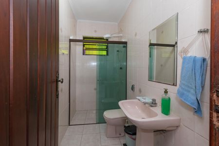 Casa à venda com 450m², 3 quartos e 5 vagasBanheiro de Serviço