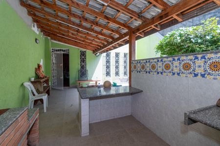 Casa à venda com 450m², 3 quartos e 5 vagasQuintal e Churrasqueira