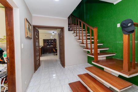 Casa à venda com 450m², 3 quartos e 5 vagasAcesso ao Piso Superior