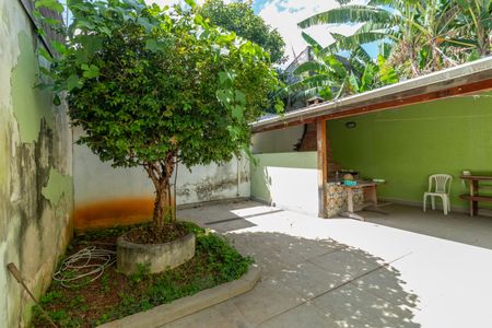 Casa à venda com 450m², 3 quartos e 5 vagasQuintal e Churrasqueira
