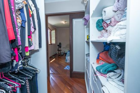 Casa à venda com 450m², 3 quartos e 5 vagasCloset da Suíte