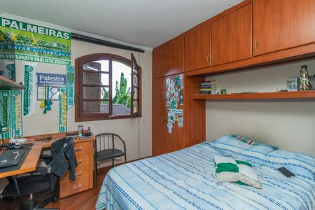 Casa à venda com 450m², 3 quartos e 5 vagasQuarto 2