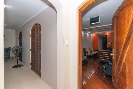 Casa à venda com 450m², 3 quartos e 5 vagasEscritório