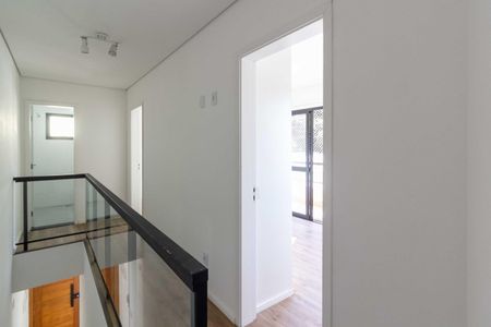 Casa de condomínio para alugar com 90m², 2 quartos e sem vagaHall de distribuição dos dormitórios