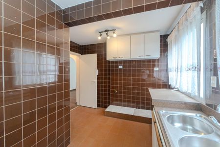 Apartamento à venda com 55m², 2 quartos e 1 vaga Apartamento à venda com 55m², 2 quartos e 1 vagaCozinha e Área de Serviço