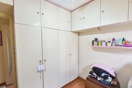 Apartamento à venda com 68m², 3 quartos e 1 vagaQuarto 2