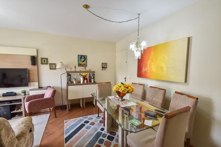 Apartamento à venda com 68m², 3 quartos e 1 vagaSala