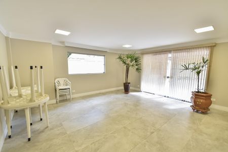 Apartamento à venda com 68m², 3 quartos e 1 vagaÁrea comum - Salão de festas
