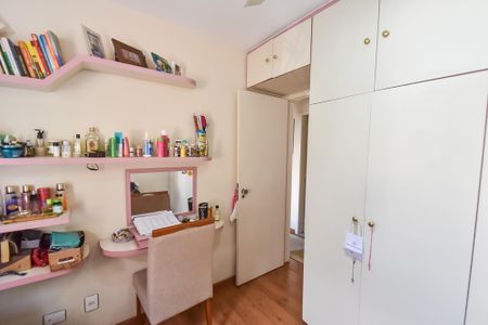 Apartamento à venda com 68m², 3 quartos e 1 vagaQuarto 2