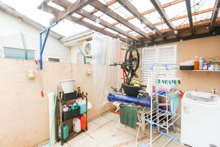 Casa de condomínio à venda com 83m², 2 quartos e 2 vagas Casa de condomínio à venda com 83m², 2 quartos e 2 vagasÁrea de Serviço