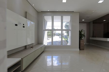 Casa para alugar com 360m², 3 quartos e 5 vagas Casa para alugar com 360m², 3 quartos e 5 vagasSala