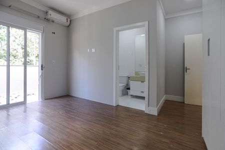 Casa para alugar com 360m², 3 quartos e 5 vagas Casa para alugar com 360m², 3 quartos e 5 vagasQuarto 2 - Suíte