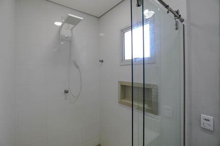 Casa para alugar com 360m², 3 quartos e 5 vagas Casa para alugar com 360m², 3 quartos e 5 vagasBanheiro - Quarto 3 - Suíte