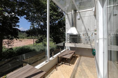 Casa para alugar com 360m², 3 quartos e 5 vagas Casa para alugar com 360m², 3 quartos e 5 vagasVaranda