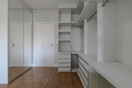Casa para alugar com 360m², 3 quartos e 5 vagas Casa para alugar com 360m², 3 quartos e 5 vagasQuarto 3 - Suíte