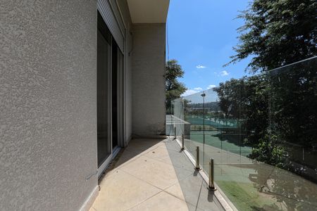 Casa para alugar com 360m², 3 quartos e 5 vagas Casa para alugar com 360m², 3 quartos e 5 vagasSacada - Quarto 1 - Suíte