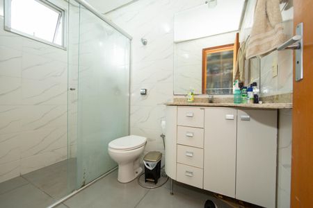 Apartamento à venda com 125m², 3 quartos e 2 vagasBANHEIRO2