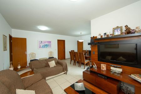 Apartamento à venda com 125m², 3 quartos e 2 vagasSALA