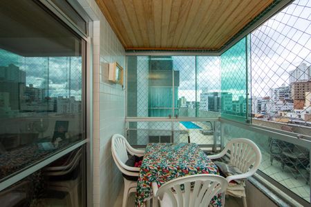 Apartamento à venda com 125m², 3 quartos e 2 vagasVARANDA