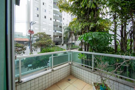 Apartamento à venda com 125m², 3 quartos e 2 vagasVARANDA