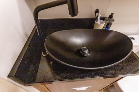 Apartamento à venda com 45m², 2 quartos e 1 vaga Apartamento à venda com 45m², 2 quartos e 1 vagaBanheiro