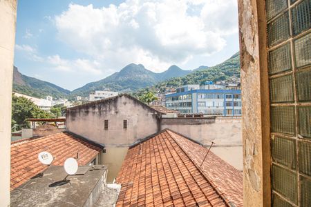Apartamento à venda com 172m², 4 quartos e 1 vagaÁrea de Serviço Vista