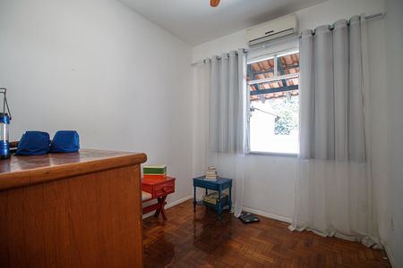 Apartamento à venda com 172m², 4 quartos e 1 vagaQuarto 3