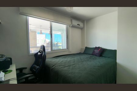 Apartamento à venda com 202m², 3 quartos e 3 vagas Apartamento à venda com 202m², 3 quartos e 3 vagasSuíte 2