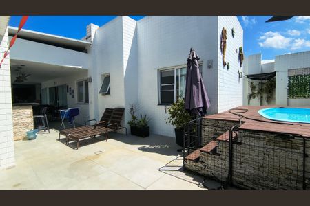 Apartamento à venda com 202m², 3 quartos e 3 vagas Apartamento à venda com 202m², 3 quartos e 3 vagasVaranda