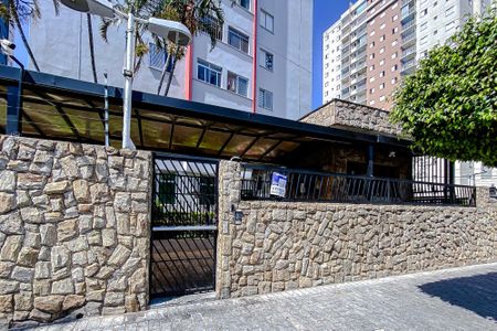 Apartamento à venda com 62m², 2 quartos e 1 vagaFachada - Plaquinha