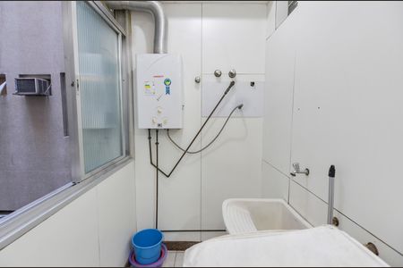 Apartamento à venda com 192m², 4 quartos e 3 vagas Apartamento à venda com 192m², 4 quartos e 3 vagasÁrea de Serviço