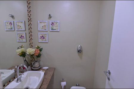 Apartamento à venda com 192m², 4 quartos e 3 vagas Apartamento à venda com 192m², 4 quartos e 3 vagasLavabo