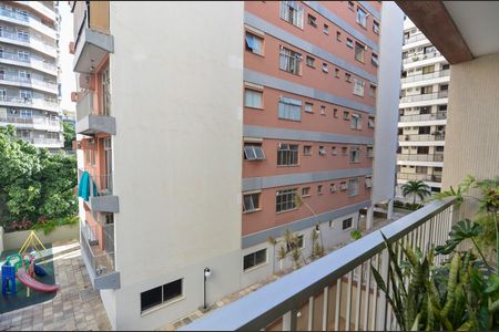 Apartamento à venda com 192m², 4 quartos e 3 vagas Apartamento à venda com 192m², 4 quartos e 3 vagasSuíte 2