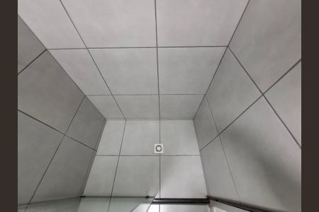 Apartamento para alugar com 38m², 1 quarto e sem vaga Apartamento para alugar com 38m², 1 quarto e sem vagaBanheiro