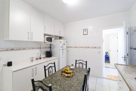 Casa à venda com 110m², 3 quartos e 1 vaga