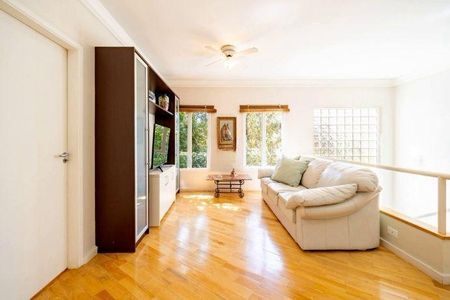 Casa à venda com 4 quartos, 278m² em Residencial Tres (Alphaville), Santana de Parnaíba