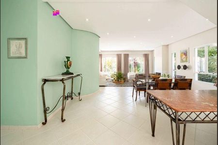 Casa à venda com 4 quartos, 278m² em Residencial Tres (Alphaville), Santana de Parnaíba