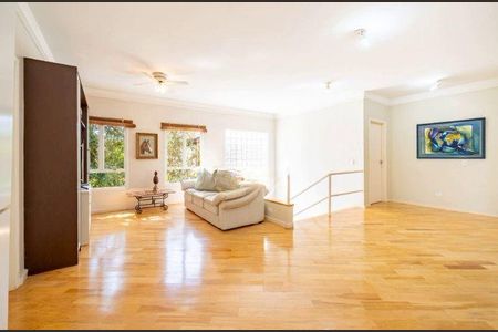 Casa à venda com 4 quartos, 278m² em Residencial Tres (Alphaville), Santana de Parnaíba