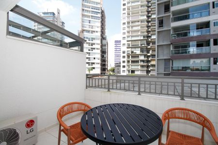 Apartamento à venda com 35m², 1 quarto e sem vaga Apartamento à venda com 35m², 1 quarto e sem vagaVaranda