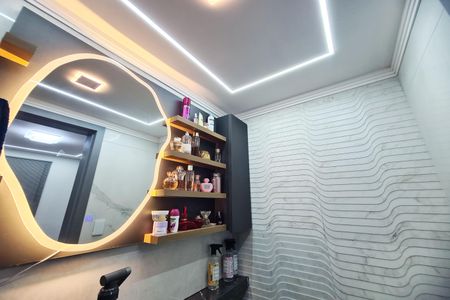 Apartamento à venda com 70m², 3 quartos e 1 vaga Apartamento à venda com 70m², 3 quartos e 1 vagaBanheiro da Suíte