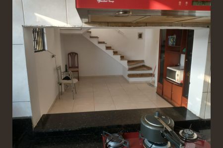Foto 14 de casa à venda com 2 quartos, 181m² em Cidade das Flores, Osasco
