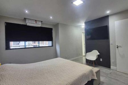 Casa de condomínio à venda com 320m², 4 quartos e 2 vagas